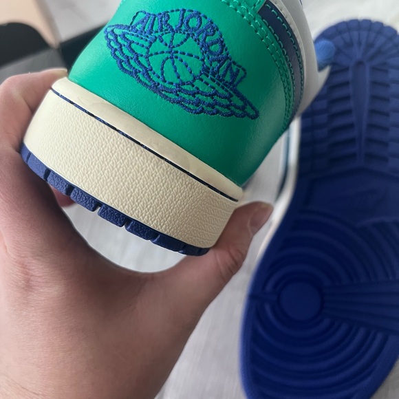 Jordan AJ 1 Low Men's Sneakers - Blue and Green - Picture 9 of 10